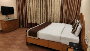 Hotel Vandana,Jahalwar Road,3 star