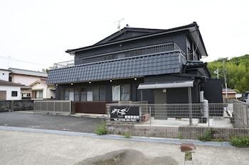 myoutaiunshirahama