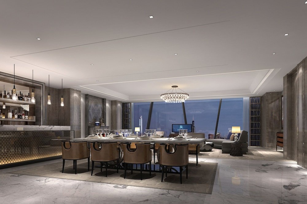 The St. Regis Chicago,Chicago>>Atlanta,5 star