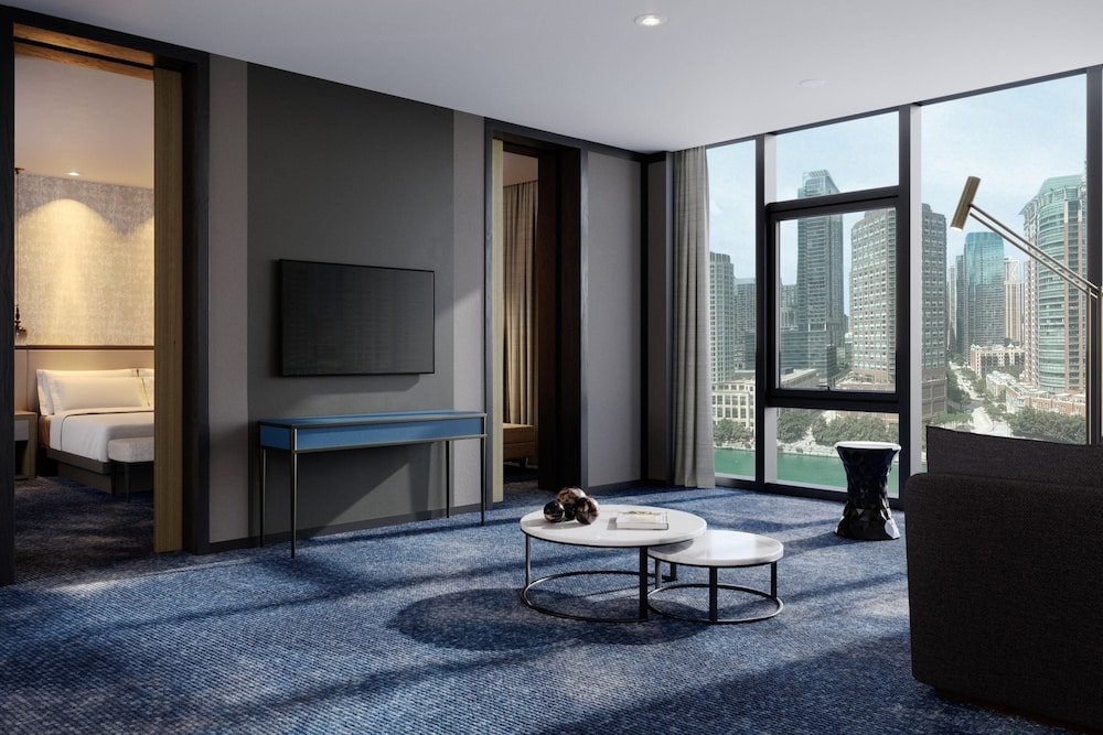The St. Regis Chicago,Chicago>>Atlanta,5 star