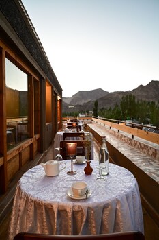 The Pal,India>>Leh,3 star