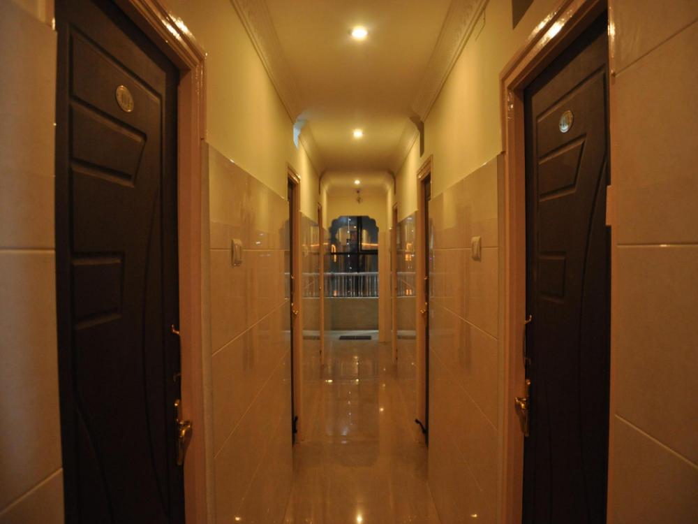 hotel sahasra residency