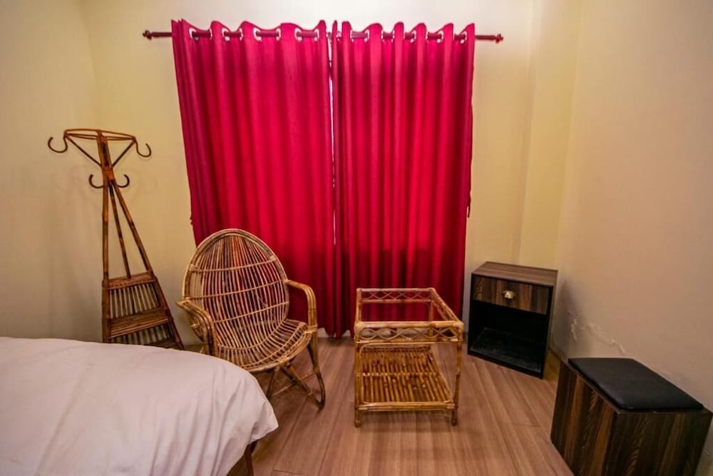 hotel thousand