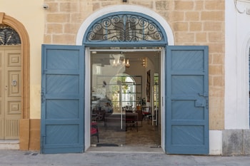 mosta