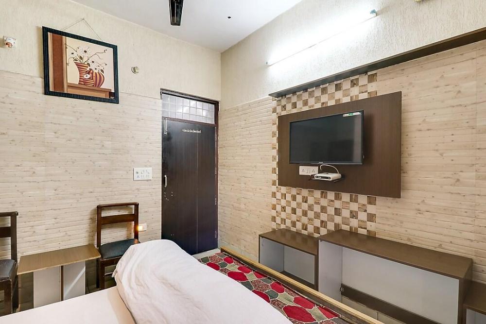 hotel grand