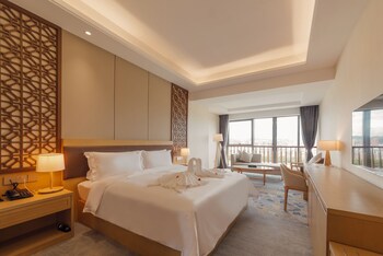 white swan guest house meizhou
