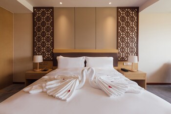 white swan guest house meizhou