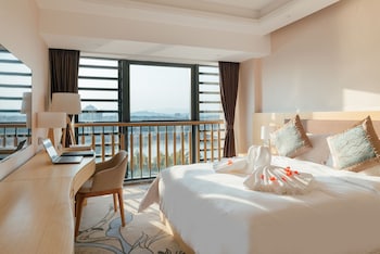 white swan guest house meizhou