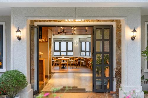 de la sol villas da lat