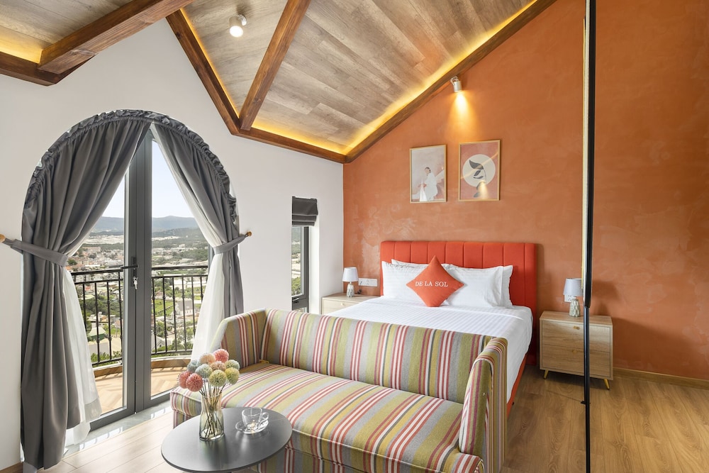 de la sol villas da lat