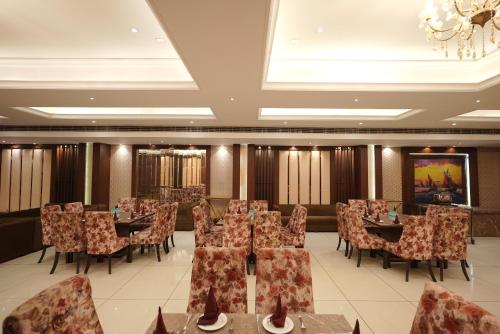 hotel kohinoor palace