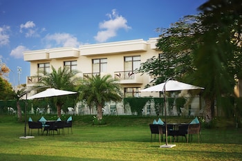 treehouse sunrise resort and caravan park