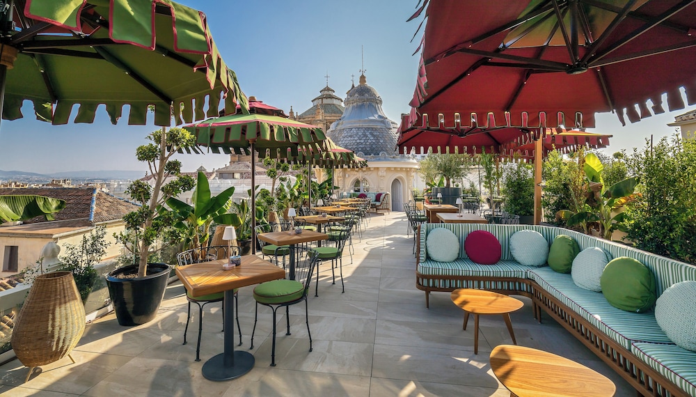 palacio gran via a royal hideaway hotel