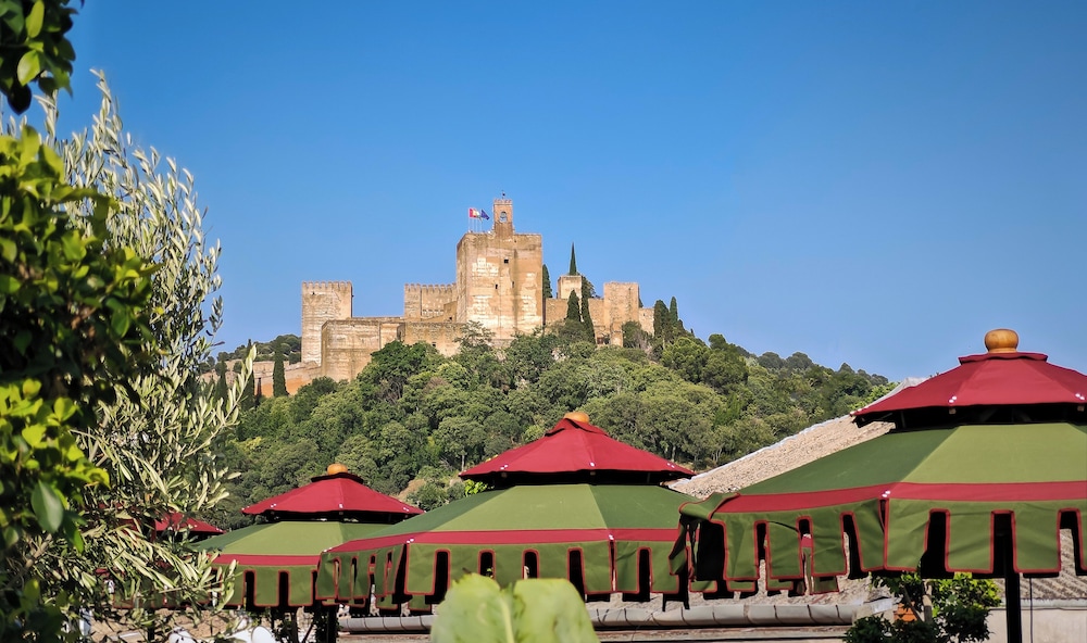 palacio gran via a royal hideaway hotel