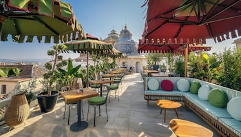 palacio gran via a royal hideaway hotel