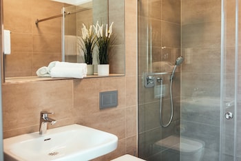 the rix studios and suites