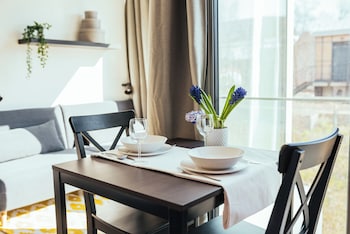 the rix studios and suites