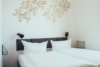 the rix studios and suites
