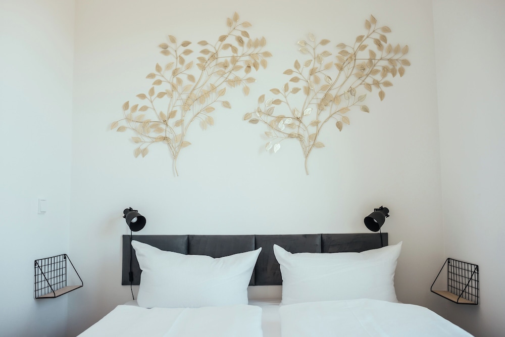 the rix studios and suites