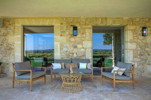 Domaine De Privadiere,Nimes>>Garrigues-Sainte-Eulalie,5 star