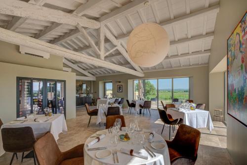 Domaine De Privadiere,Nimes>>Garrigues-Sainte-Eulalie,5 star