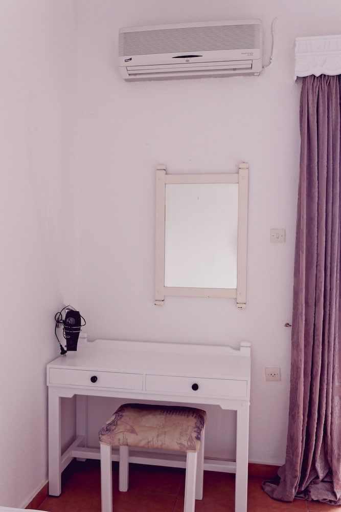 jimmys apartments