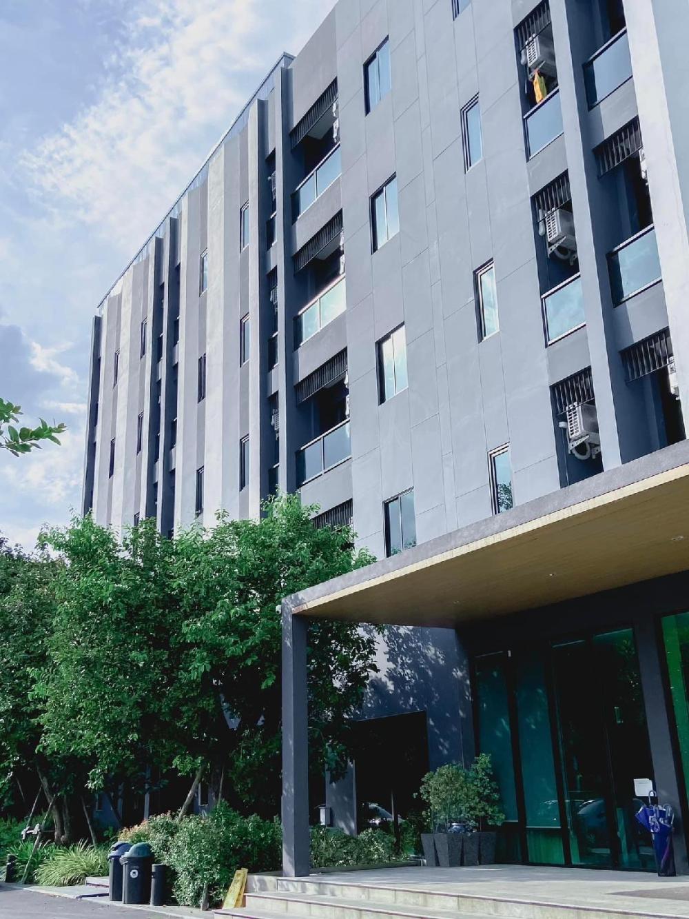 double j hotel