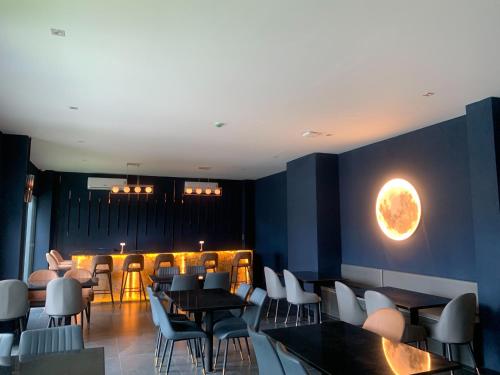 double j hotel