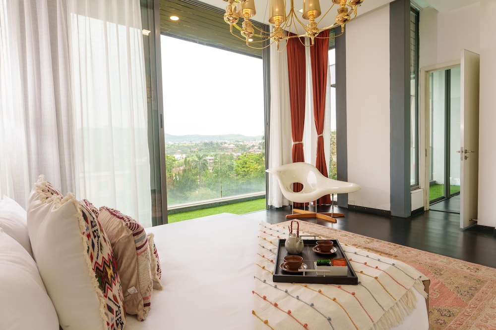 ama stays and trails villa seven lonavala