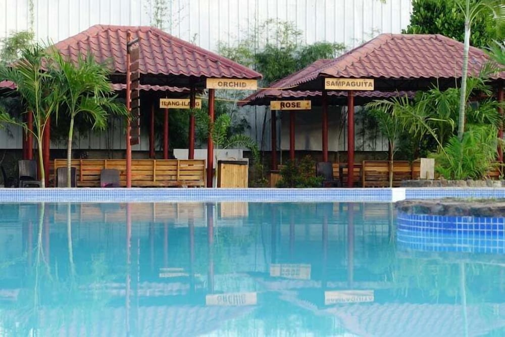 gems paradise resort