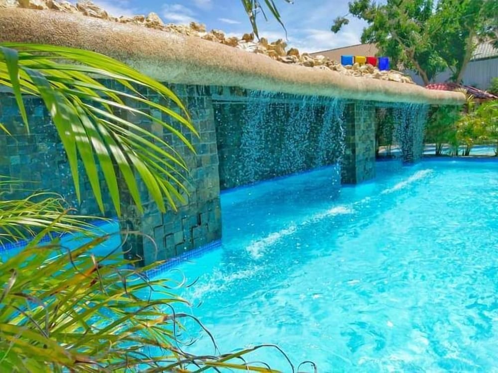 gems paradise resort