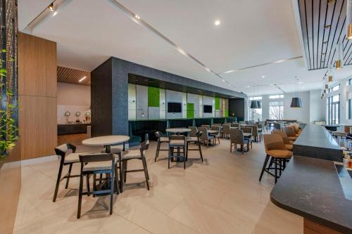 embassy suites by hilton asheville downtown