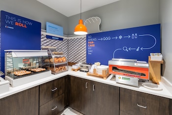 holiday inn express state college at williamsburg square by ihg