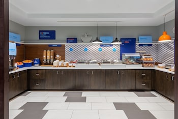 holiday inn express state college at williamsburg square by ihg