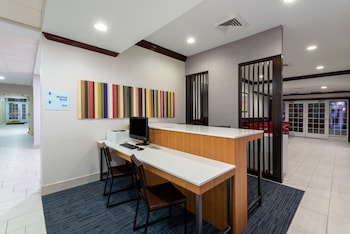 holiday inn express state college at williamsburg square by ihg