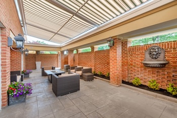 holiday inn express state college at williamsburg square by ihg