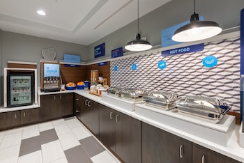 holiday inn express state college at williamsburg square by ihg