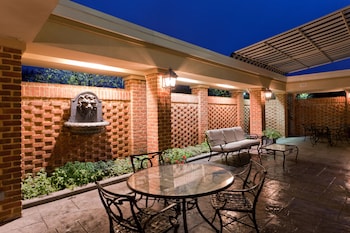 holiday inn express state college at williamsburg square by ihg