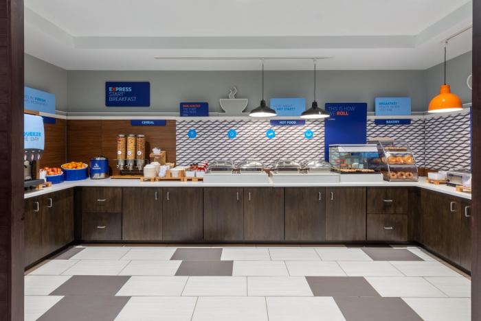 holiday inn express state college at williamsburg square by ihg