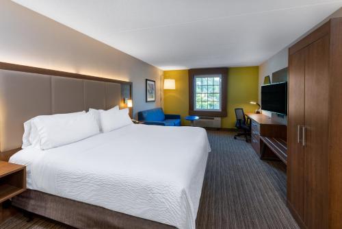 holiday inn express state college at williamsburg square by ihg