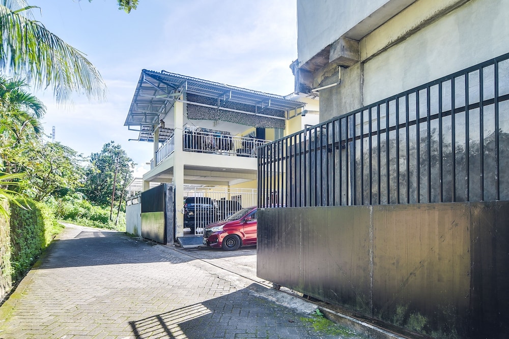 spot on 92000 3m kost dan homestay