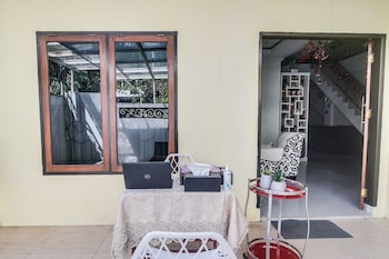 spot on 92000 3m kost dan homestay