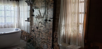 pousada groms village