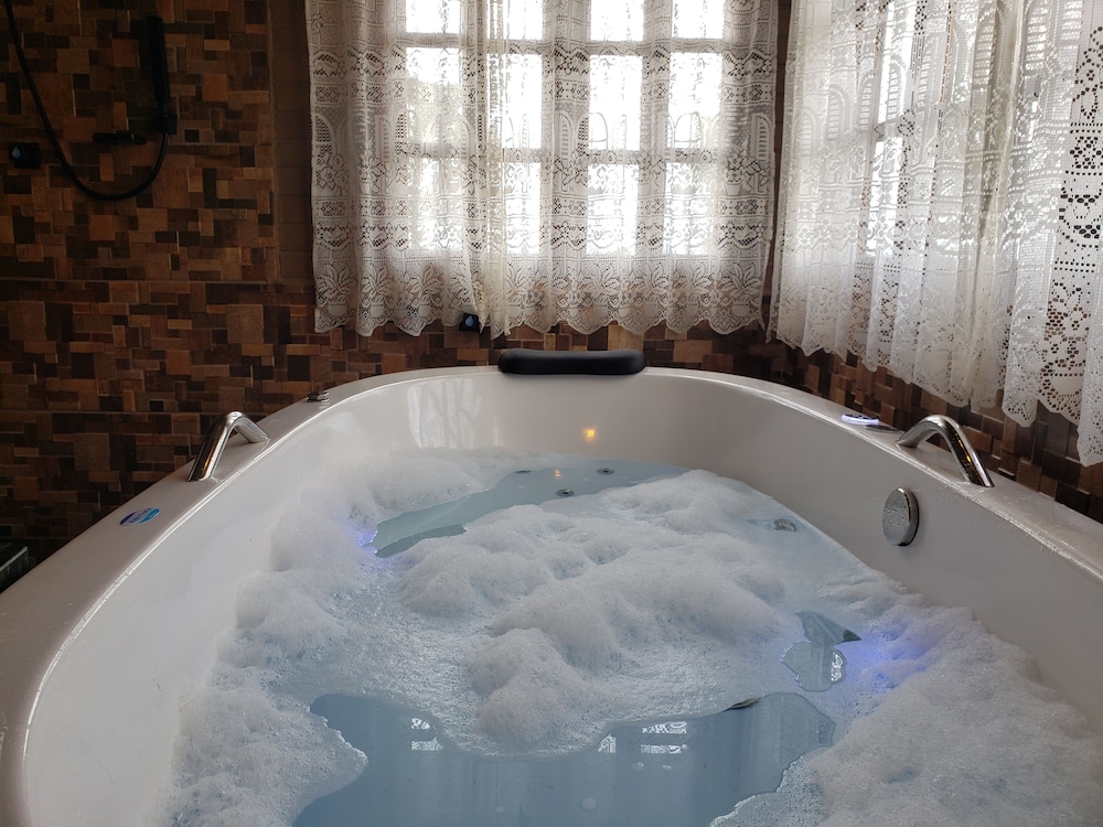 pousada groms village