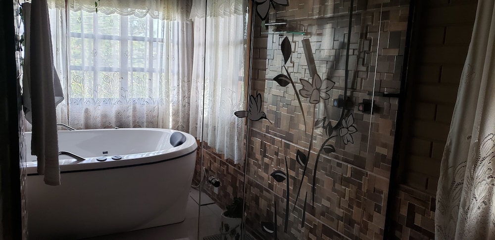 pousada groms village