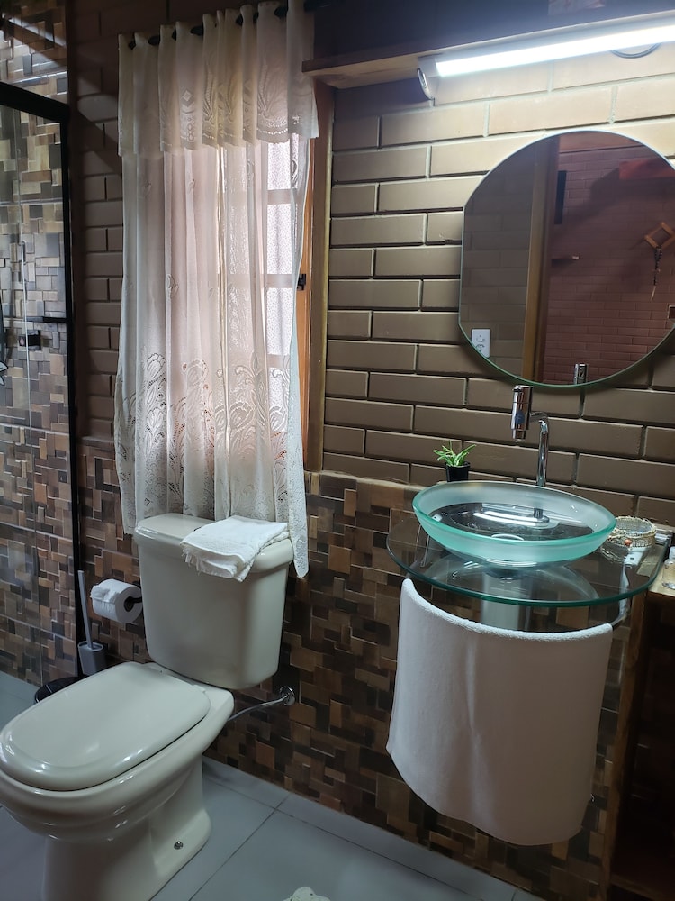 pousada groms village