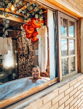 pousada groms village