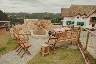 pousada groms village