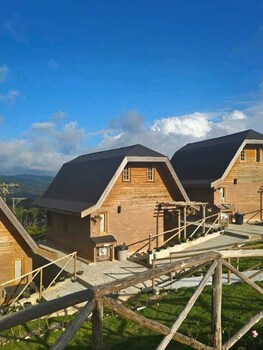 pousada groms village