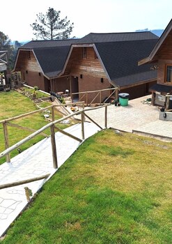 pousada groms village